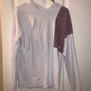 Light weight hooded sweatshirt so cute!!